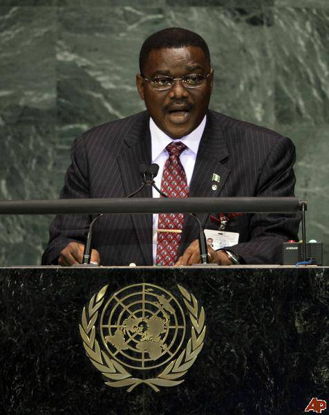 Nigeria’s healthcare under scrutiny