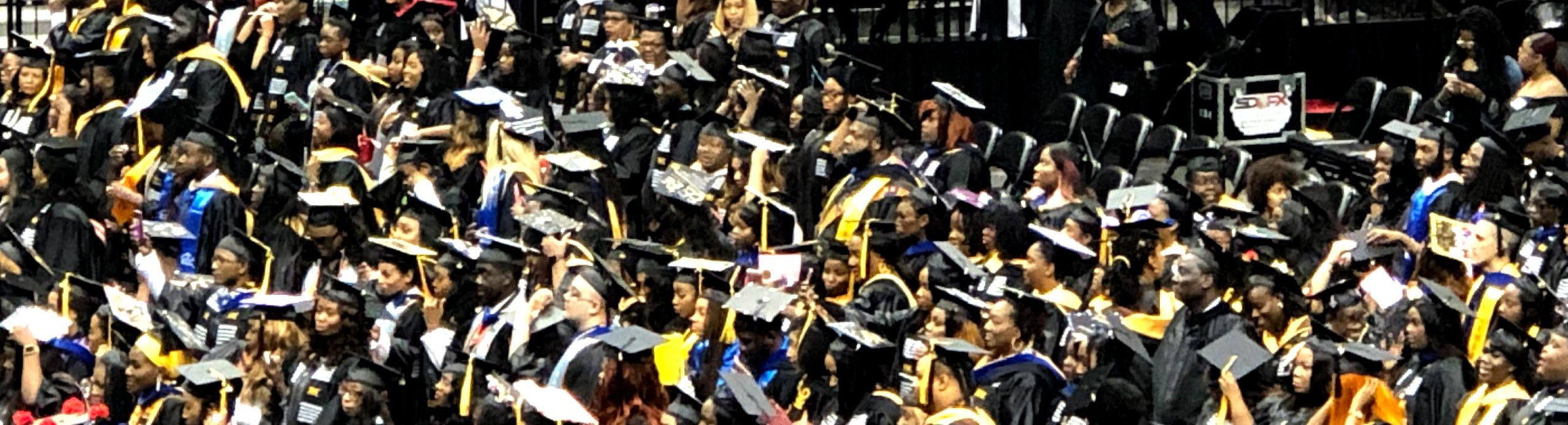 Shaping College Education for Multiple Learning Environments